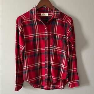 Hollister Red Plaid Button-Up Pocket Ladies Shirt - XS